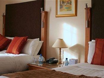 Queens Court Hotel Exeter