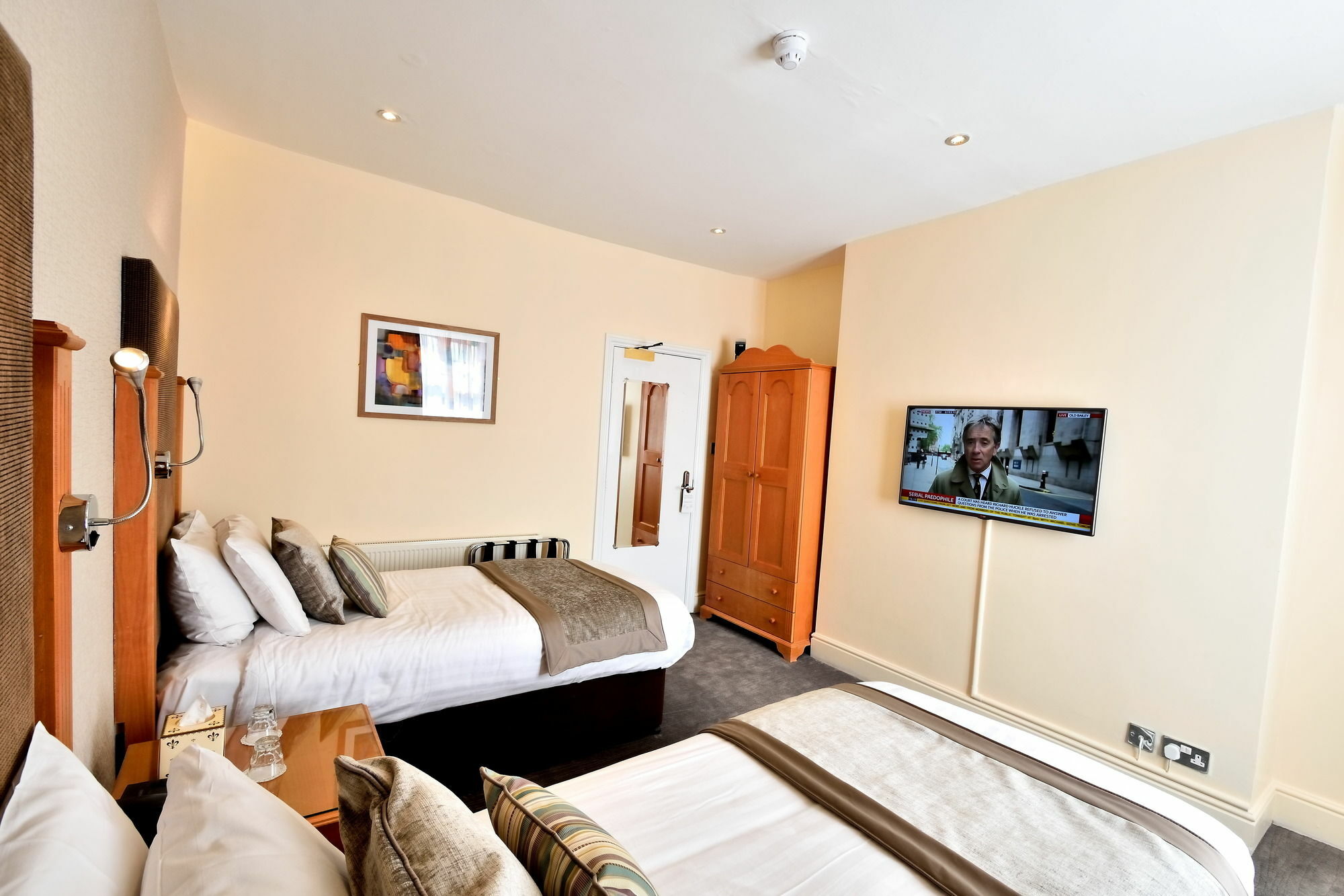Queens Court Hotel Exeter